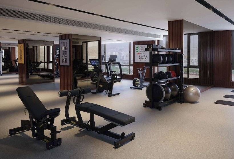 هتل Doubletree By Hilton Muscat Qurum