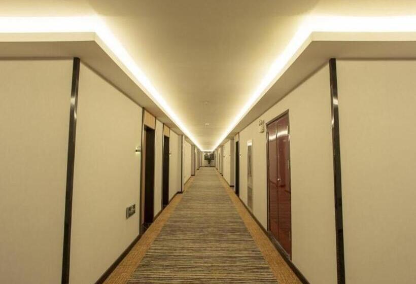 Отель Greentree Inn Express Shandong Zaozhuang Shizhong District Huashan Road Ginza