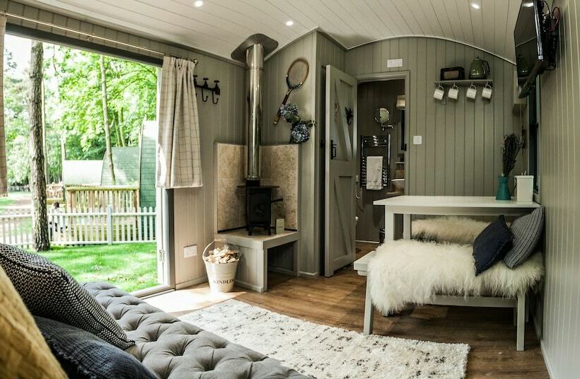 Hotel Pinewood At Port Lympne Reserve