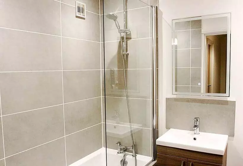 The Bridge Apartments By Paymán Club