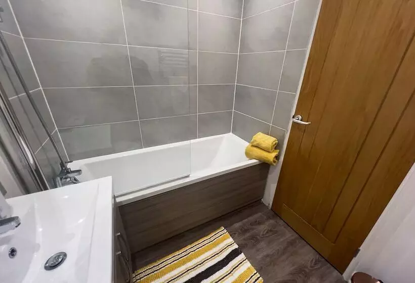 The Bridge Apartments By Paymán Club