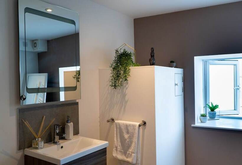 The Bridge Apartments By Paymán Club