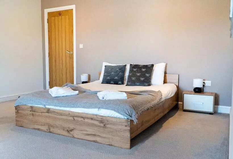 The Bridge Apartments By Paymán Club