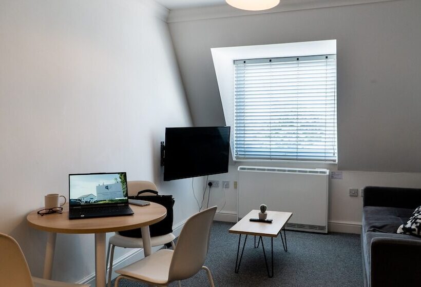 The Bridge Apartments By Paymán Club