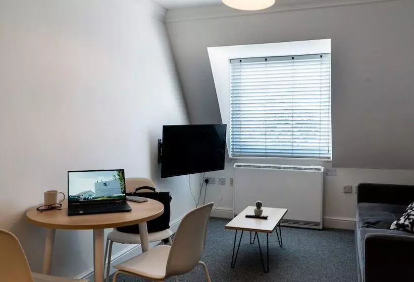 The Bridge Apartments By Paymán Club