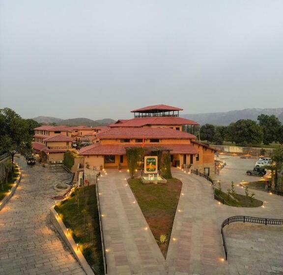 Aamaghati Wildlife Resort, Ranthambore