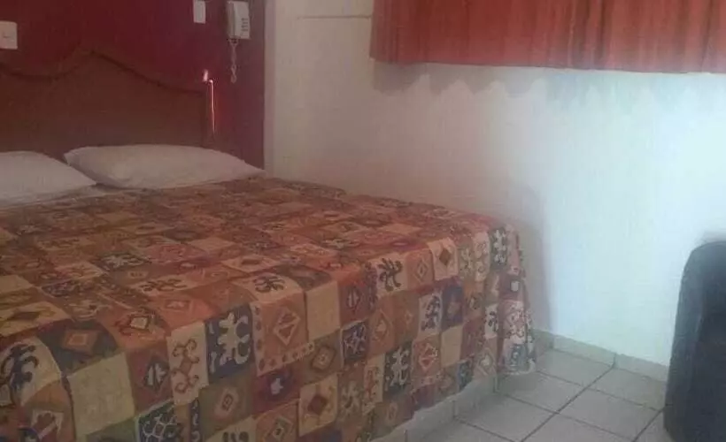 Hotelli Parador Del Rey