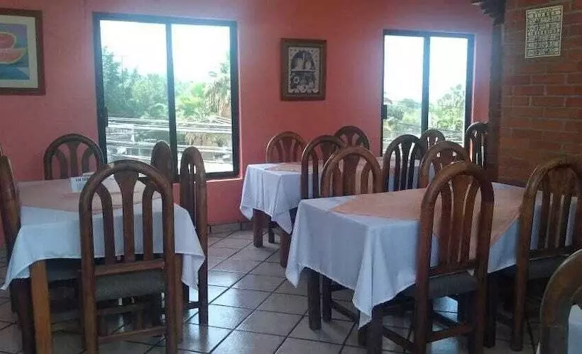 Hotelli Parador Del Rey