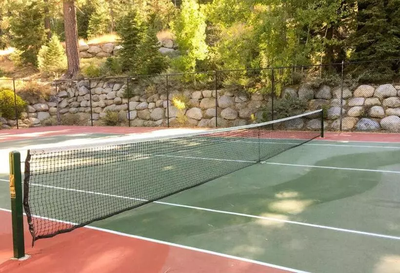 Hotelli Resort At Squaw Creek S 521