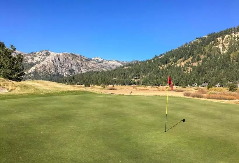 Hotelli Resort At Squaw Creek S 521