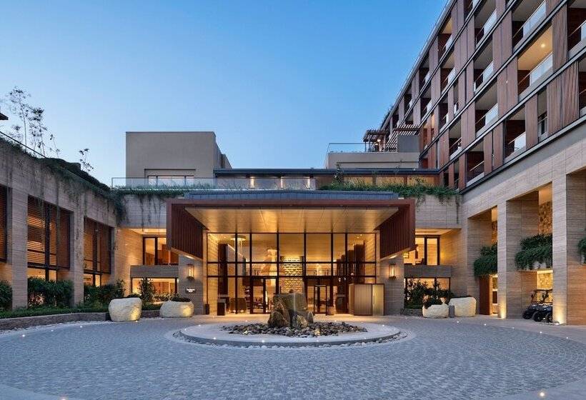 Отель The Westin Resort & Spa, Himalayas