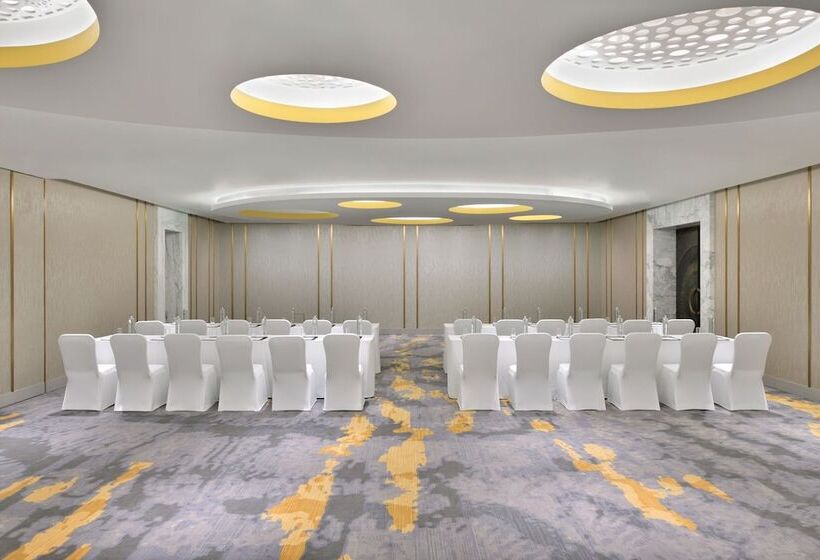 Отель The Westin Resort & Spa, Himalayas