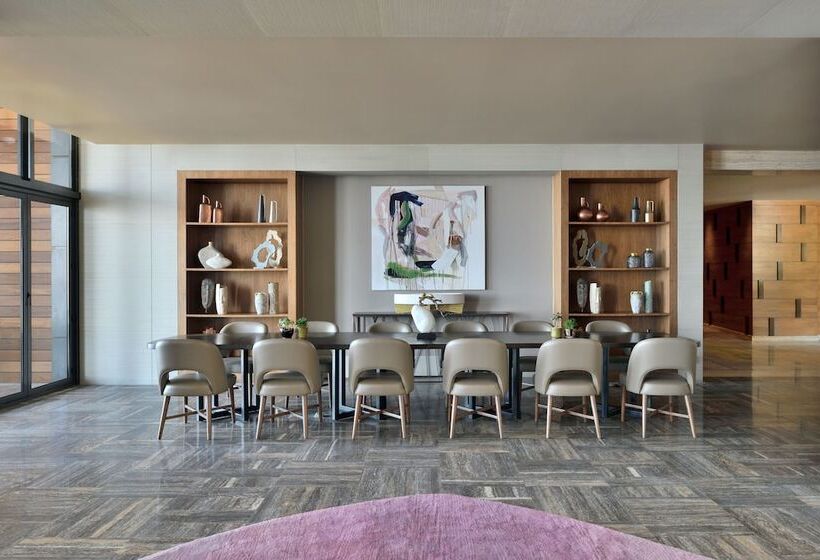 Отель The Westin Resort & Spa, Himalayas