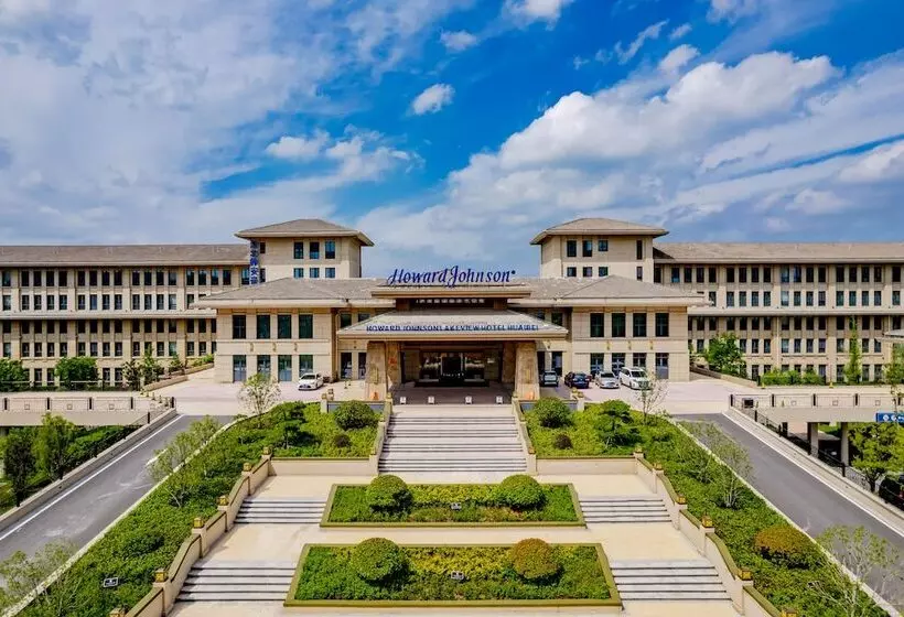 Howard Johnson Lakeview Hotel Huaibei