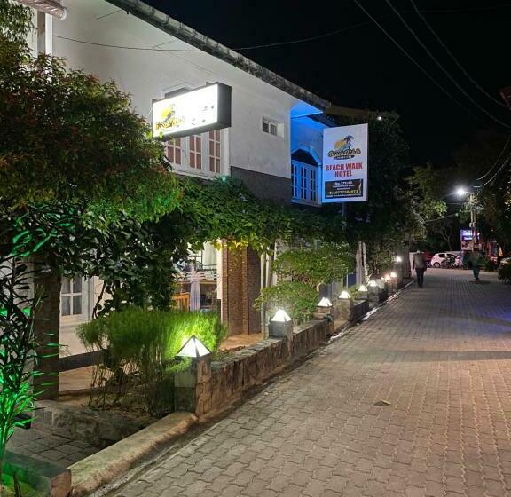 Beach Walk Hotel Unawatuna