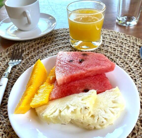 ベッドアンドブレックファースト Villa Corsica