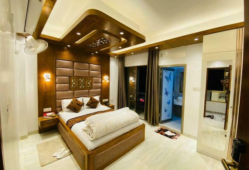 هتل Beach Queen Resort