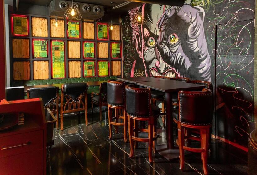 Hotel Br Grand With Nimo Club Amritsar 5 Mint From Golden Temple