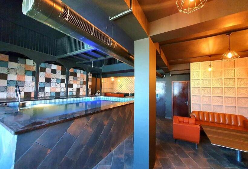 Hotel Br Grand With Nimo Club Amritsar 5 Mint From Golden Temple