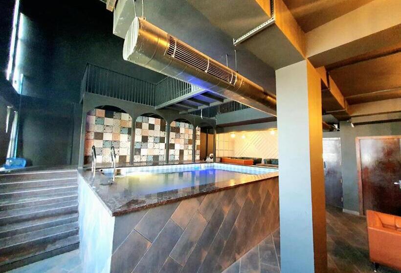 Hotel Br Grand With Nimo Club Amritsar 5 Mint From Golden Temple