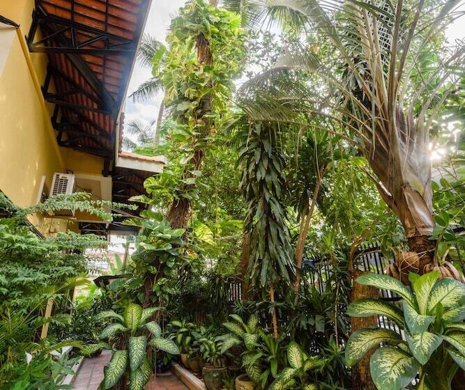 هتل City View Apartment