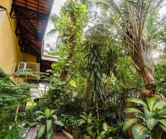 هتل City View Apartment