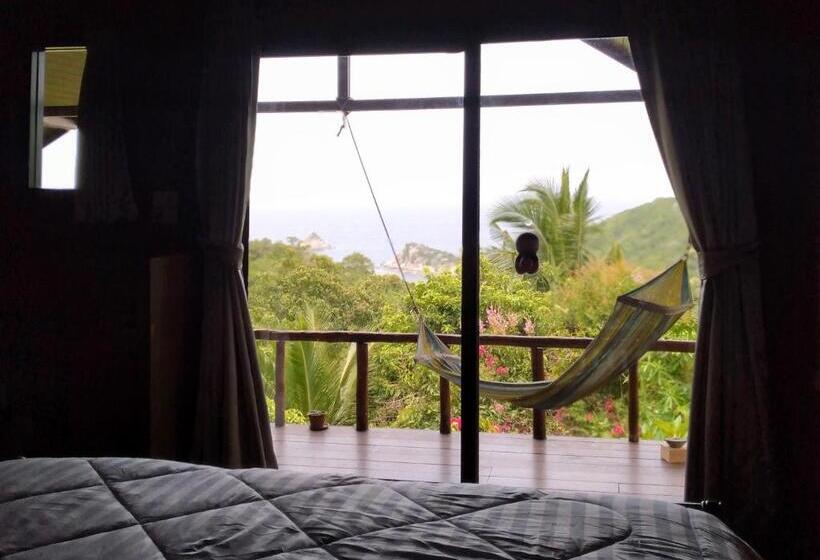 Отель Tree House Bungalows Koh Tao