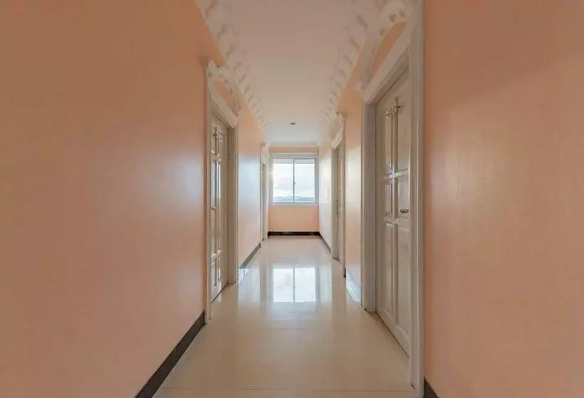 هتل Urbanview Palace Syariah Balikpapan By Reddoorz