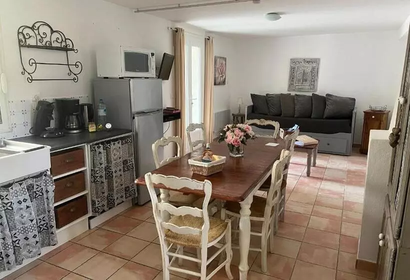 Majatalo Le Mas De La Vinçane