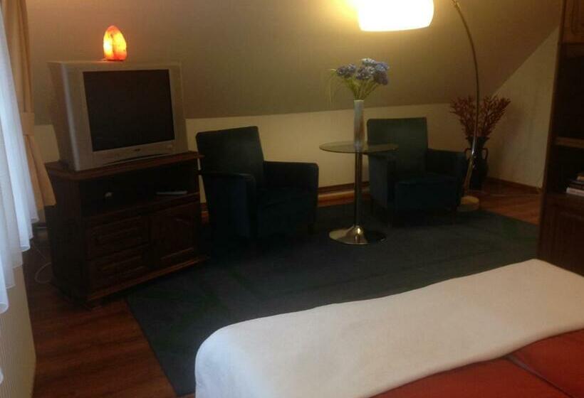 ペンション Leo Vendeghaz