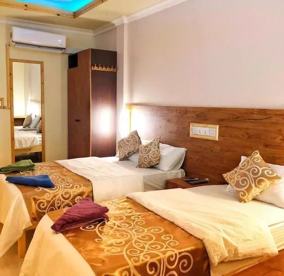 پانسیون Mariana Inn