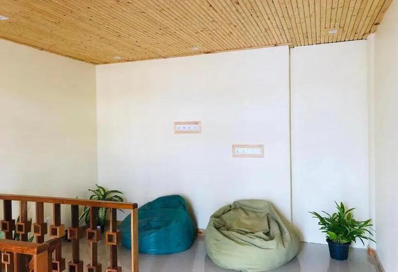پانسیون Mariana Inn