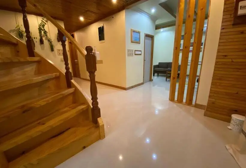 پانسیون Mariana Inn