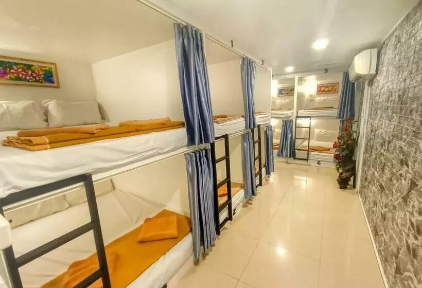 Jomtien Beach Hostel