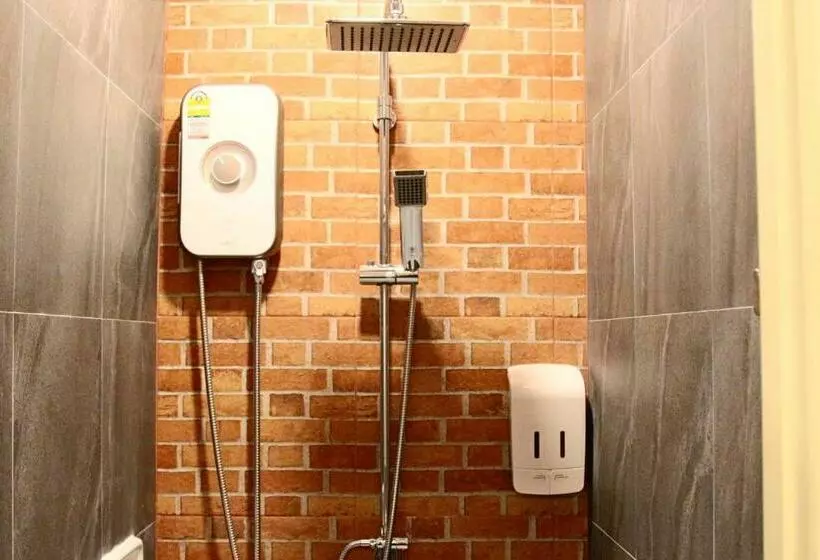 Jomtien Beach Hostel