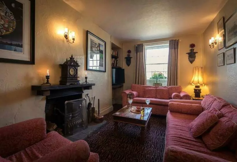 Retkeilymaja Barbon Inn