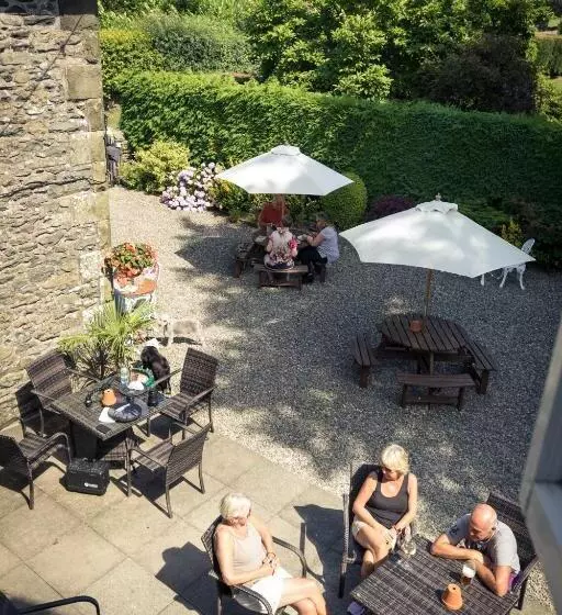 Retkeilymaja Barbon Inn