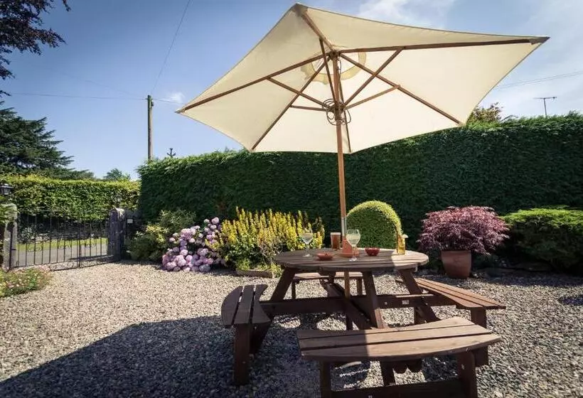 Retkeilymaja Barbon Inn