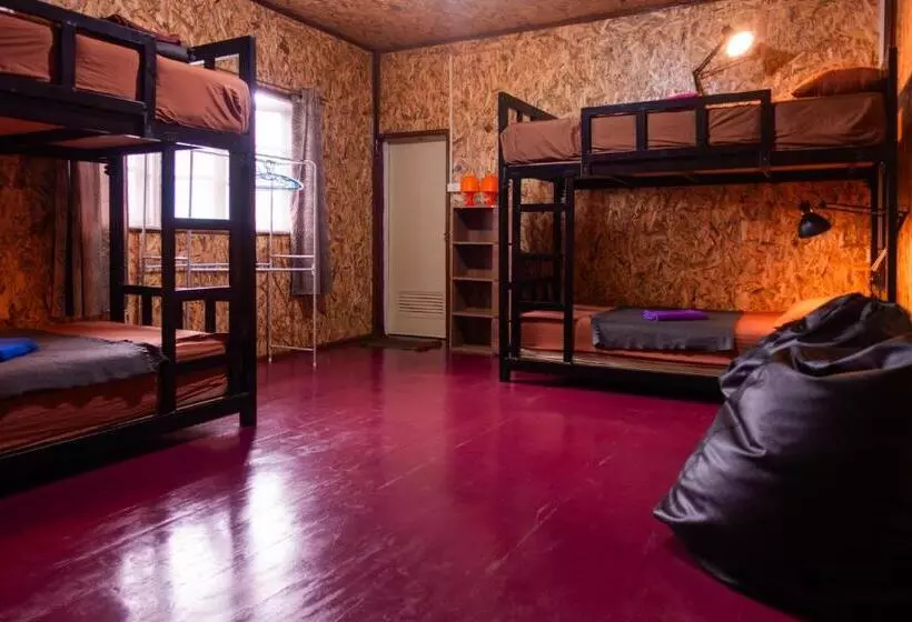 Retkeilymaja Bb Dorm Koh Kood