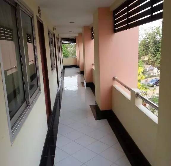 Retkeilymaja Chaisiri Park View