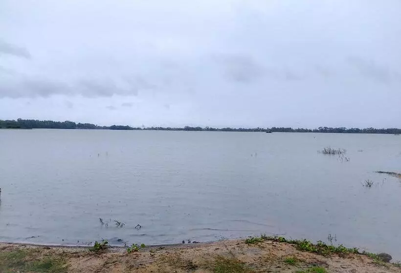 Aamiaismajoitus (B&B) Lake View Cottage