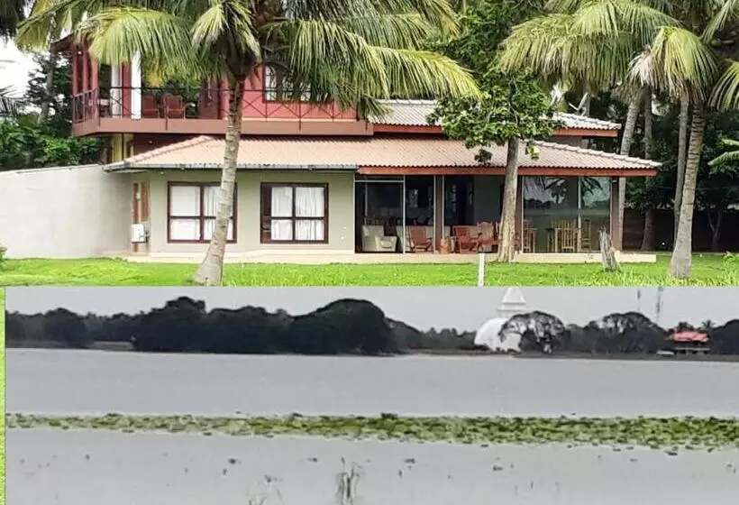 Aamiaismajoitus (B&B) Lake View Cottage