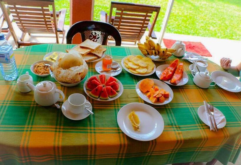 צימר Lake View Cottage