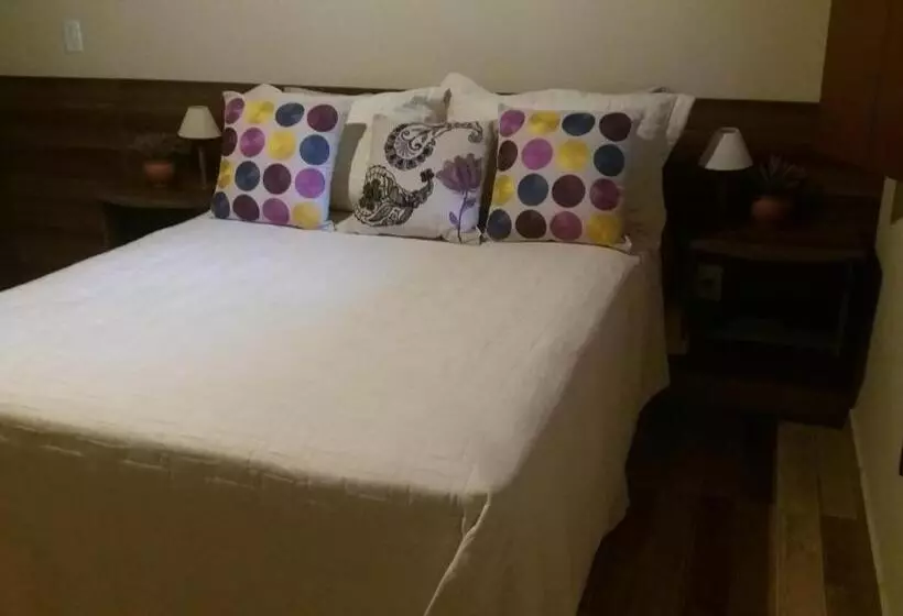 Aamiaismajoitus (B&B) Pantanal Ranch Meia Lua