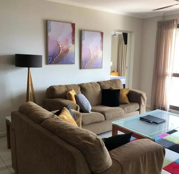 Coral Towers Holiday Suites