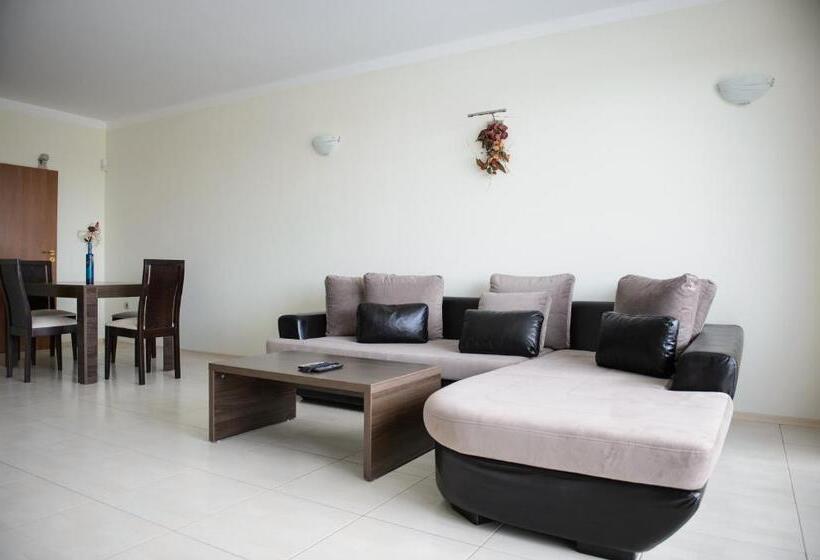 Gardenia Vacation Settlement