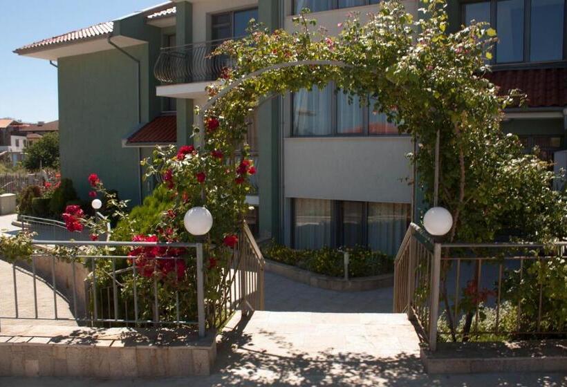 Gardenia Vacation Settlement