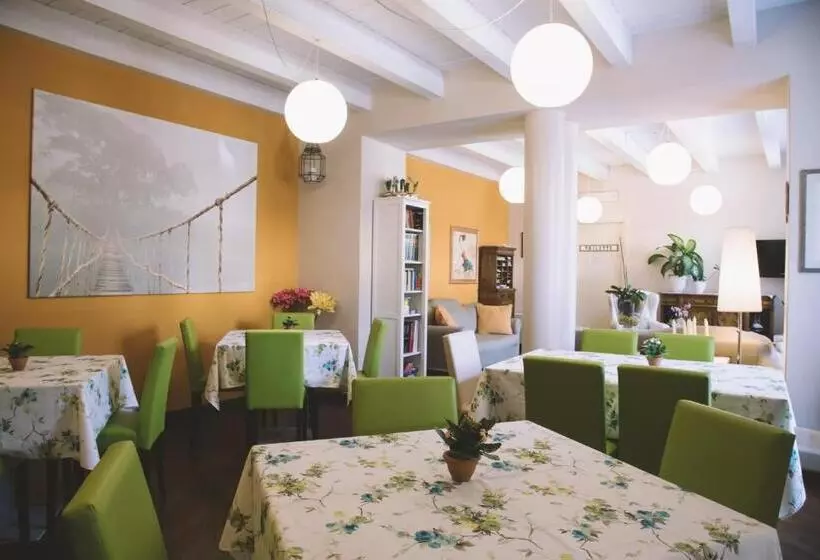 ホテル Antica Stallera