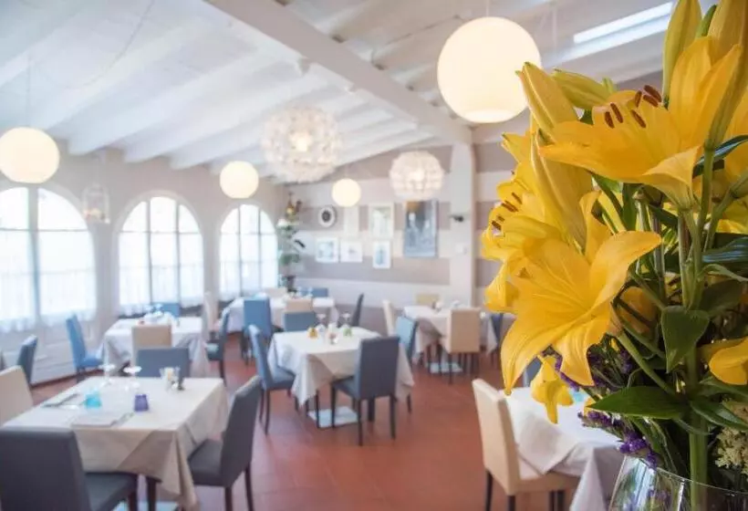 ホテル Antica Stallera