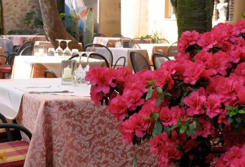 ホテル Antica Stallera